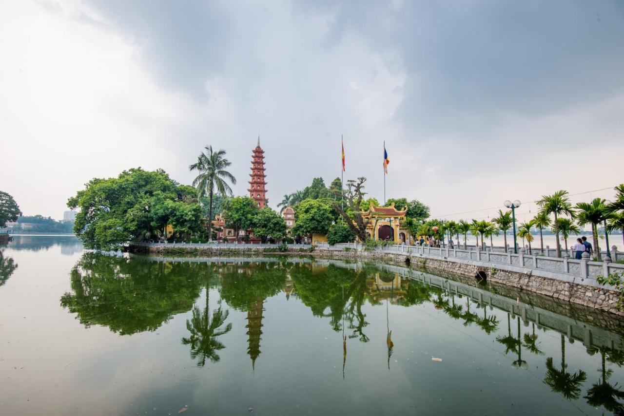 22Housing Hotel & Apartment 81 Linh Lang Hanoi Eksteriør billede